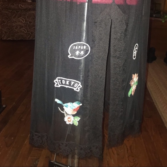 Cute sheer mesh skirt! Fun! - Picture 2 of 5